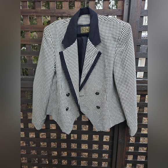Vintage Black & White Blazer - Picture 7 of 10